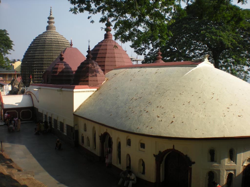Ashirwad Homestay Guwahati Bagian luar foto